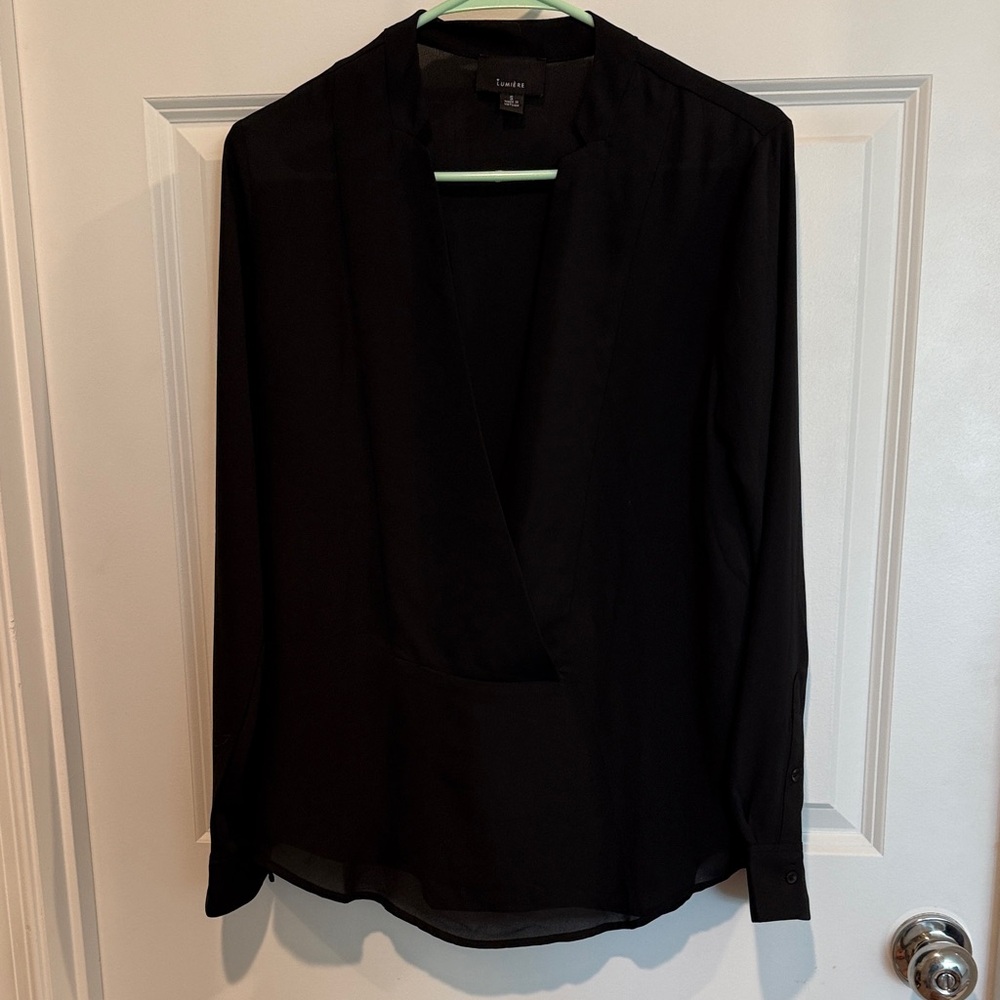 Lumiere Black V-Neck Long Sleeve Blouse